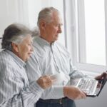 Anziani e intelligenza artificiale opportunità, sfide e consigli pratici